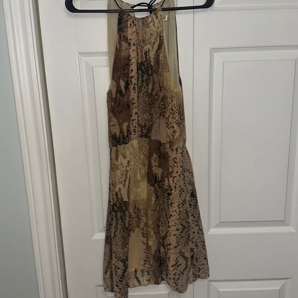 Kensie sheer snakeskin cocktail dress with open back. Fully lined. Size small. - Picture 3 of 9